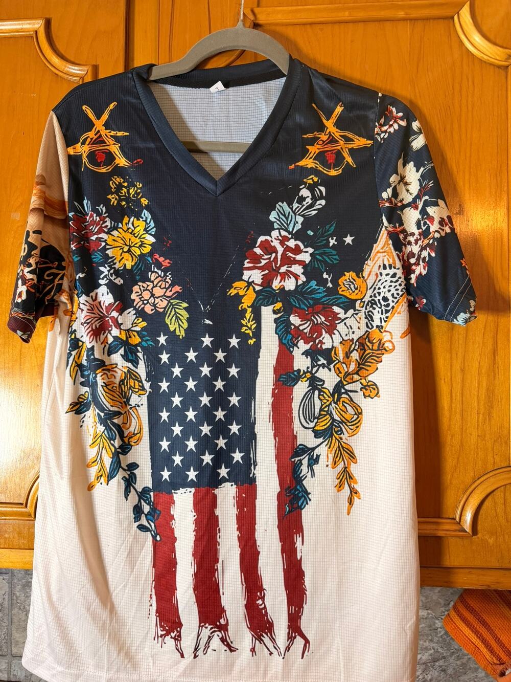 flag flower top ladies medium